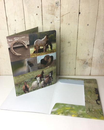 Carte A4 « collage de chevaux »