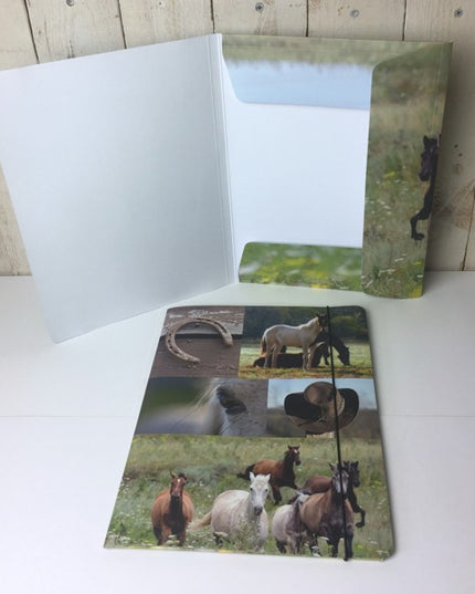 Carte A4 « collage de chevaux »