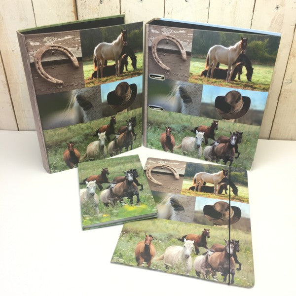 Classeur à anneaux en carton recyclé - collage de chevaux