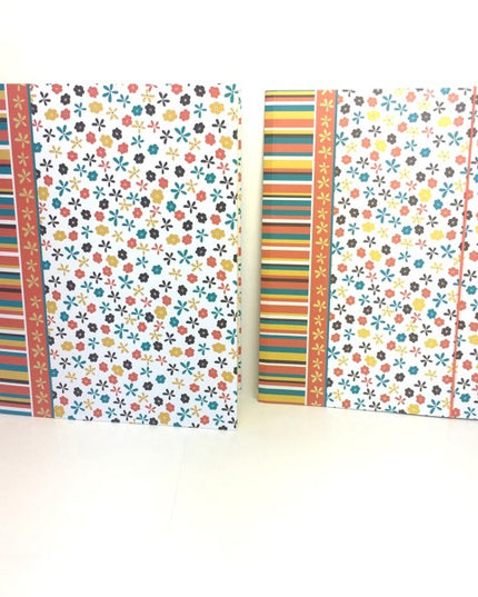 Classeur à anneaux en carton recyclé - petites fleurs