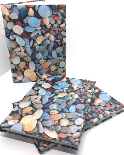 Livre A5 à couverture rigide - cailloux