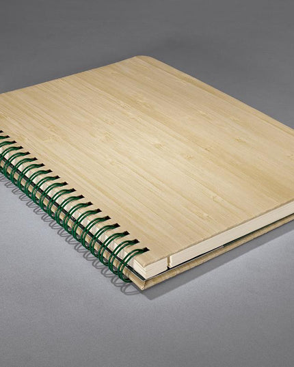 Boek met bamboe kaft, spiraalbinding