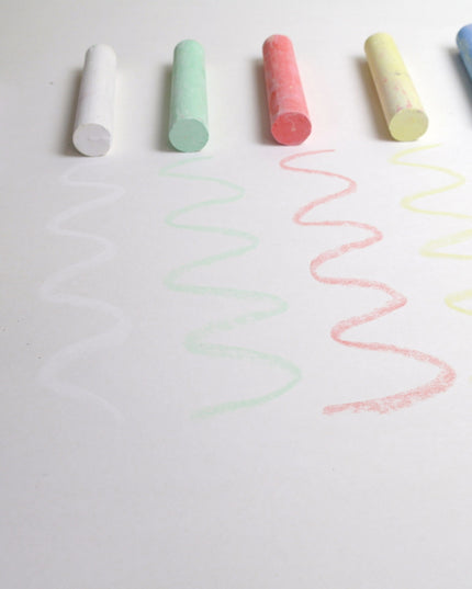 Cardboard box with sidewalk chalk - 6 colours