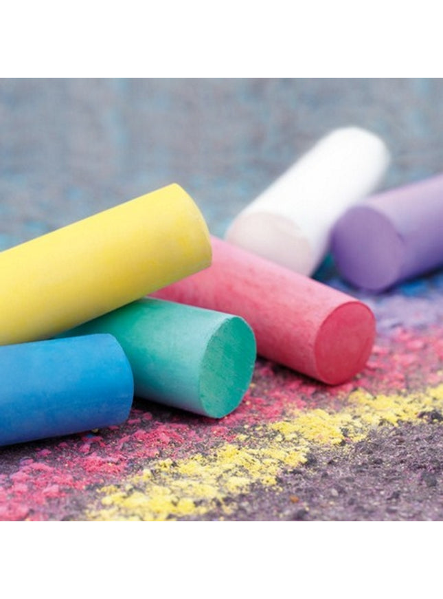 plastic doos met 50 staven stoepkrijt - gemengde kleuren