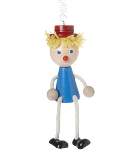 zitfiguur aan veer jongen, gekleurd