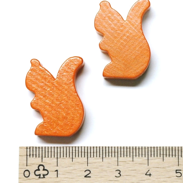 houten figuur eekhoorn oranje - ca. 19x25x8 mm