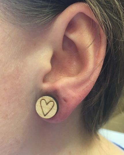 Houten oorbellen - Hartjes 1