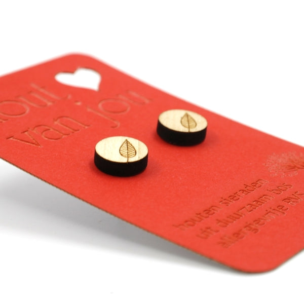 Houten oorbellen - Blad 1