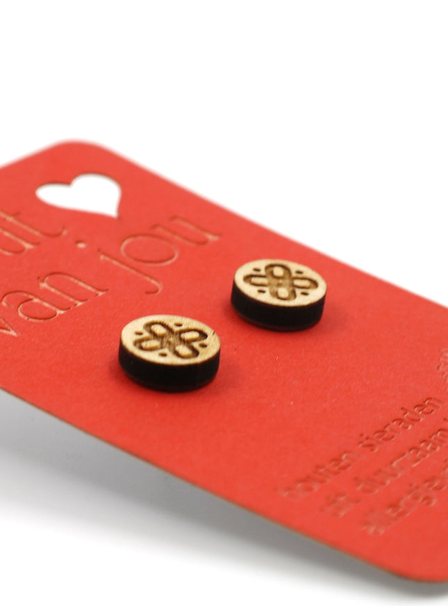 Houten oorbellen - Bloem 2