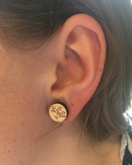 Houten oorbellen - Weidebloem