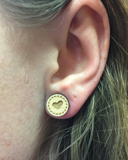 Houten oorbellen - Hartjes 3