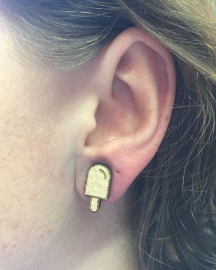 Houten oorbellen - Ijsje