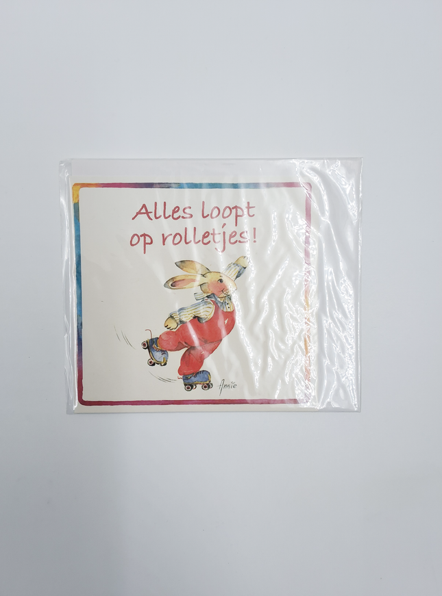 Vierkante wenskaart konijn, "Alles loopt op rolletjes"
