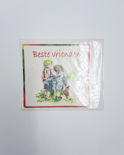 Vierkante wenskaart jongen en meisje, "Beste vrienden"