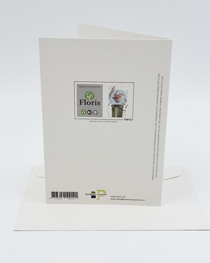 Wenskaart vogel op boomstam