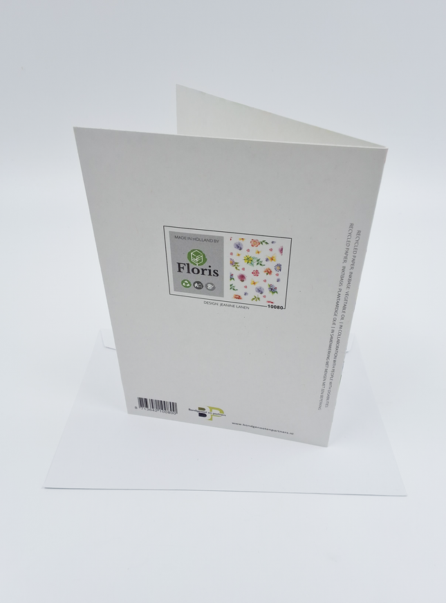 Wenskaart bloemen met vlinders