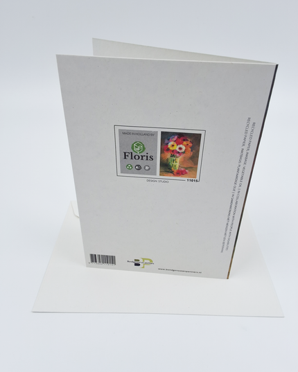 Wenskaart vaas met boeket op tafel