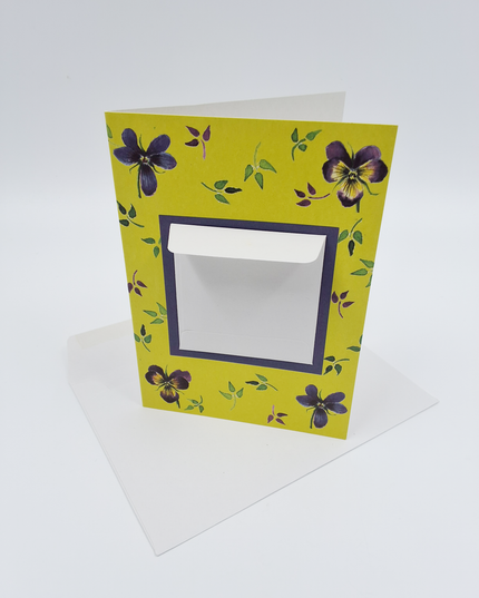 Wenskaart geld envelop 4 blauwe violen