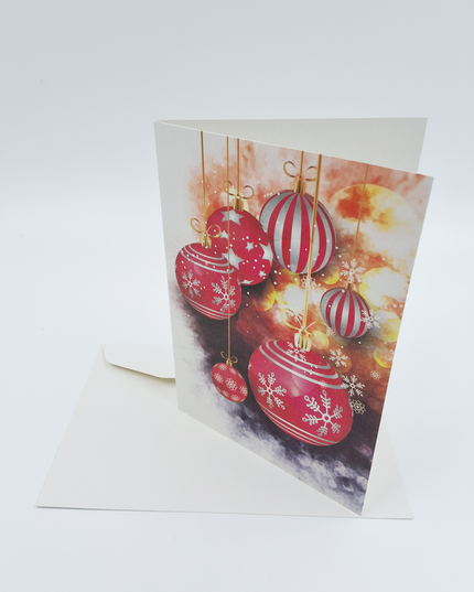 Wenskaart kerstballen rood