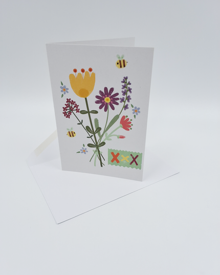 Wenskaart bloemen en bijen