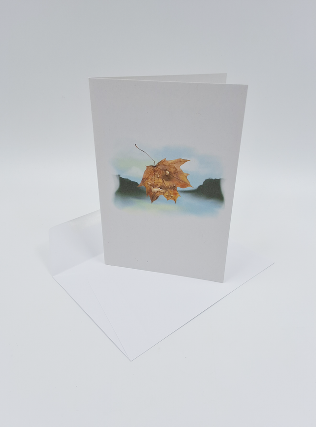 Wenskaart blad en bergen