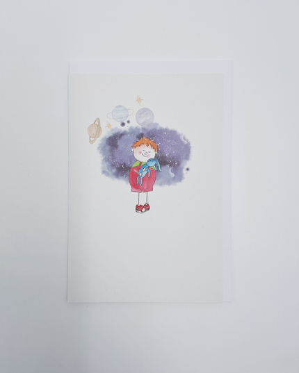 Wenskaart kind met blauwe knuffel