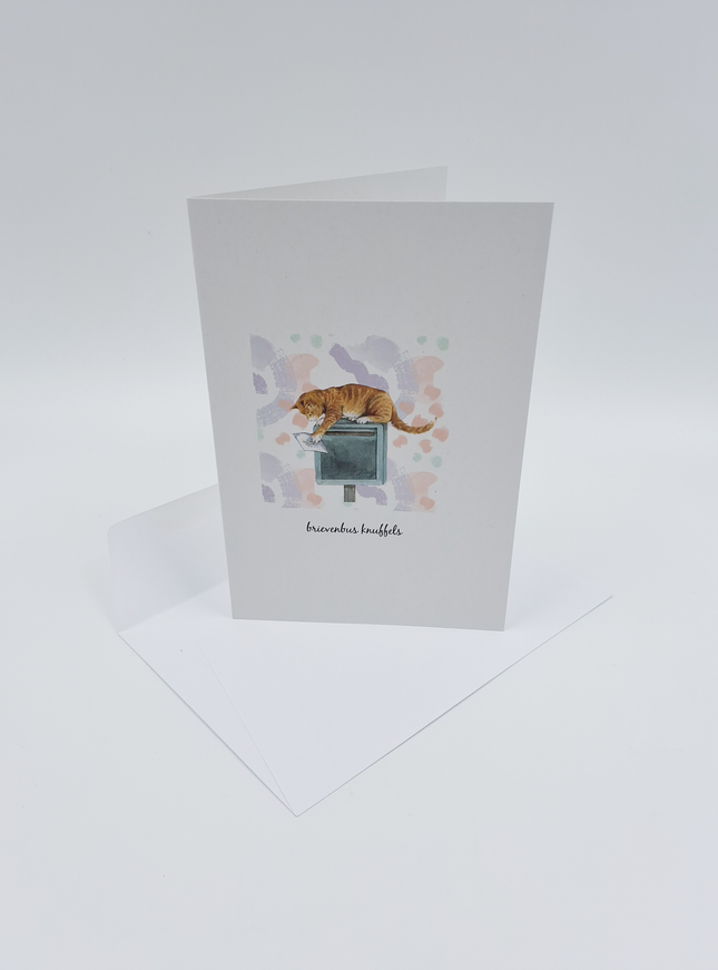 Wenskaart poes, brievenbus knuffels