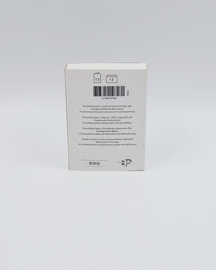 Kerstkaarten doosje 12x schaatsers en boom